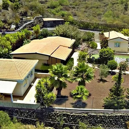 Kleines Mit Terrasse Fuer Zwei Personen By Interhome *